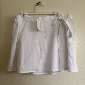 NWT a new day Women’s Chic White Wrap Skirt Size Large